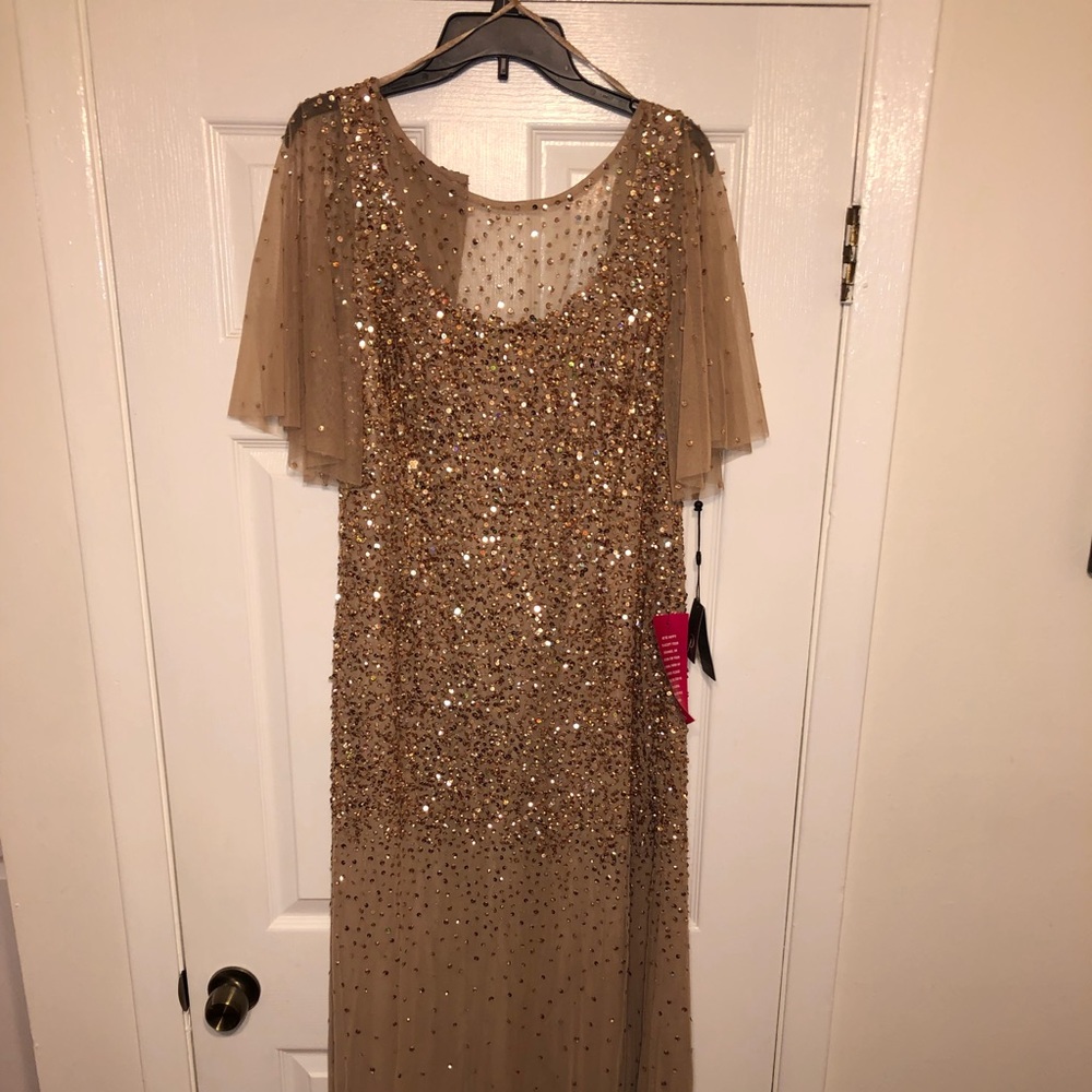 Elegant champagne (gold) gown, nwt, from Dillard’s